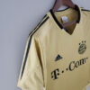 Retro 04 05 Bayern Munich Borte Fotballdrakter