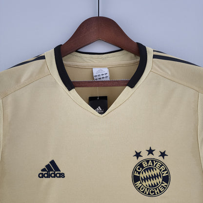 Retro 04 05 Bayern Munich Borte Fotballdrakter