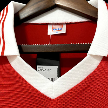 Retro 1977 Manchester United Hjemme Fotballdrakter