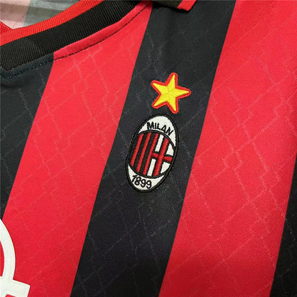 Retro AC Milan 1995 96 Hjemme Fotballdrakter