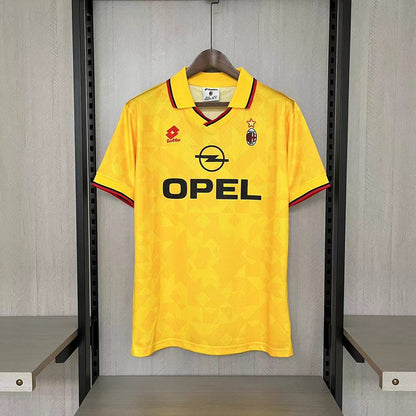 Retro AC Milan 1995-96 IIII Fotballdrakter