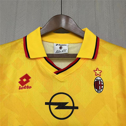 Retro AC Milan 1995 96 IIII Fotballdrakter
