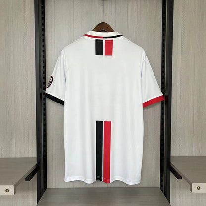 Retro AC Milan 1996 97 Borte Fotballdrakter
