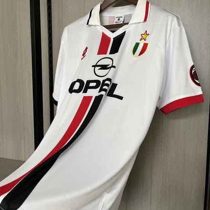 Retro AC Milan 1996 97 Borte Fotballdrakter