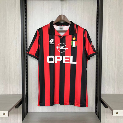Retro AC Milan 1996-97 Hjemme Fotballdrakter