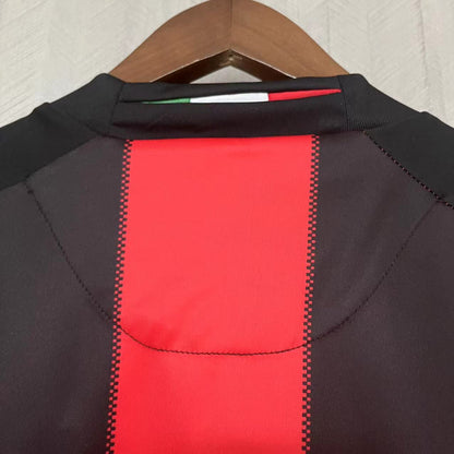 Retro AC Milan 2010 11 Hjemme Fotballdrakter