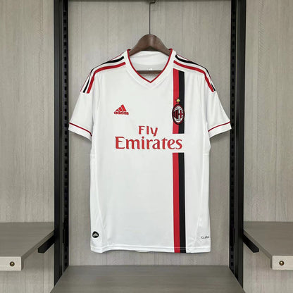 Retro AC Milan 2011-12 Borte Fotballdrakter