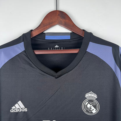 Retro Langermet Real Madrid 16 17 Third Borte Fotballdrakter