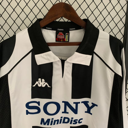 Retro Langermet Juventus 97 98 Hjemme Fotballdrakter